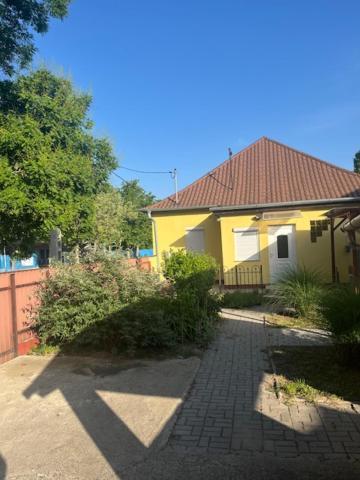 Apartamento Dyta2 Apartman Hajdúszoboszló Exterior foto